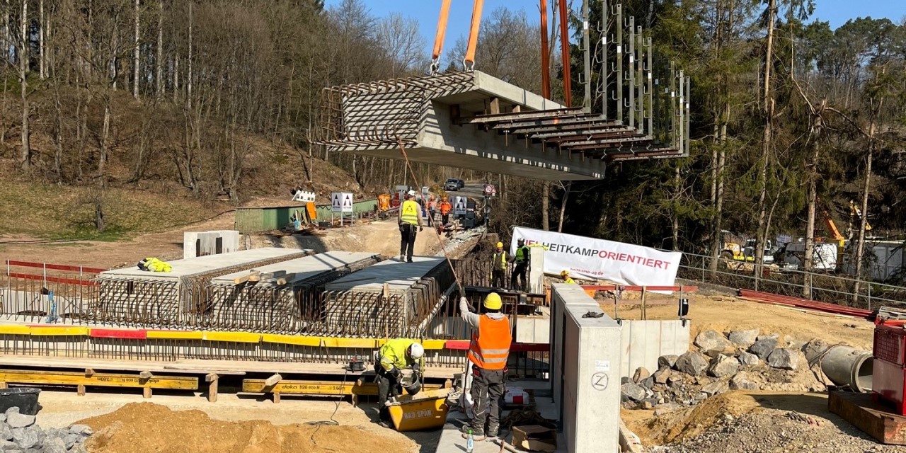 L12 Ersatzneubau Vichtbachbrücke, Mulartshütte